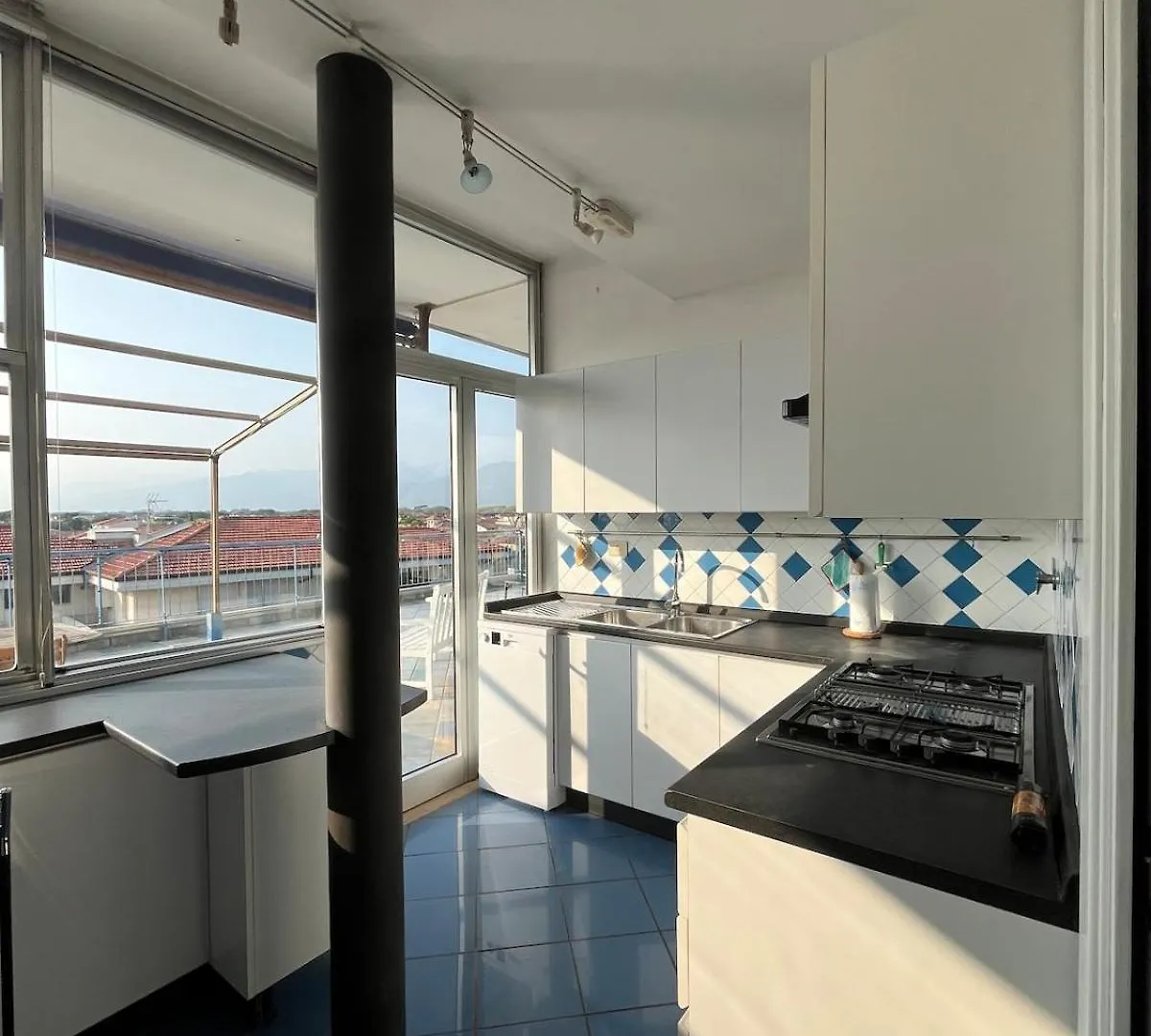 L'Attico Dei Due Orizzonti Apartman Viareggio 0*,